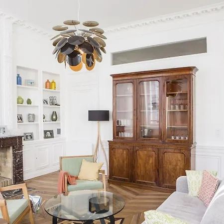 Intendance Beautiful דירה *